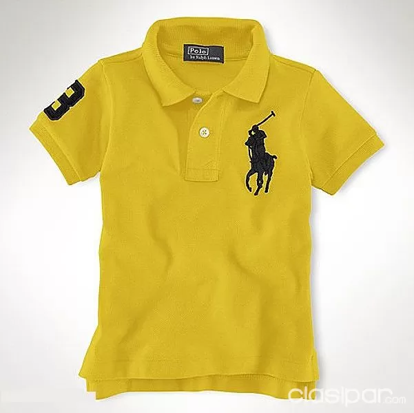 remera polo con cuello